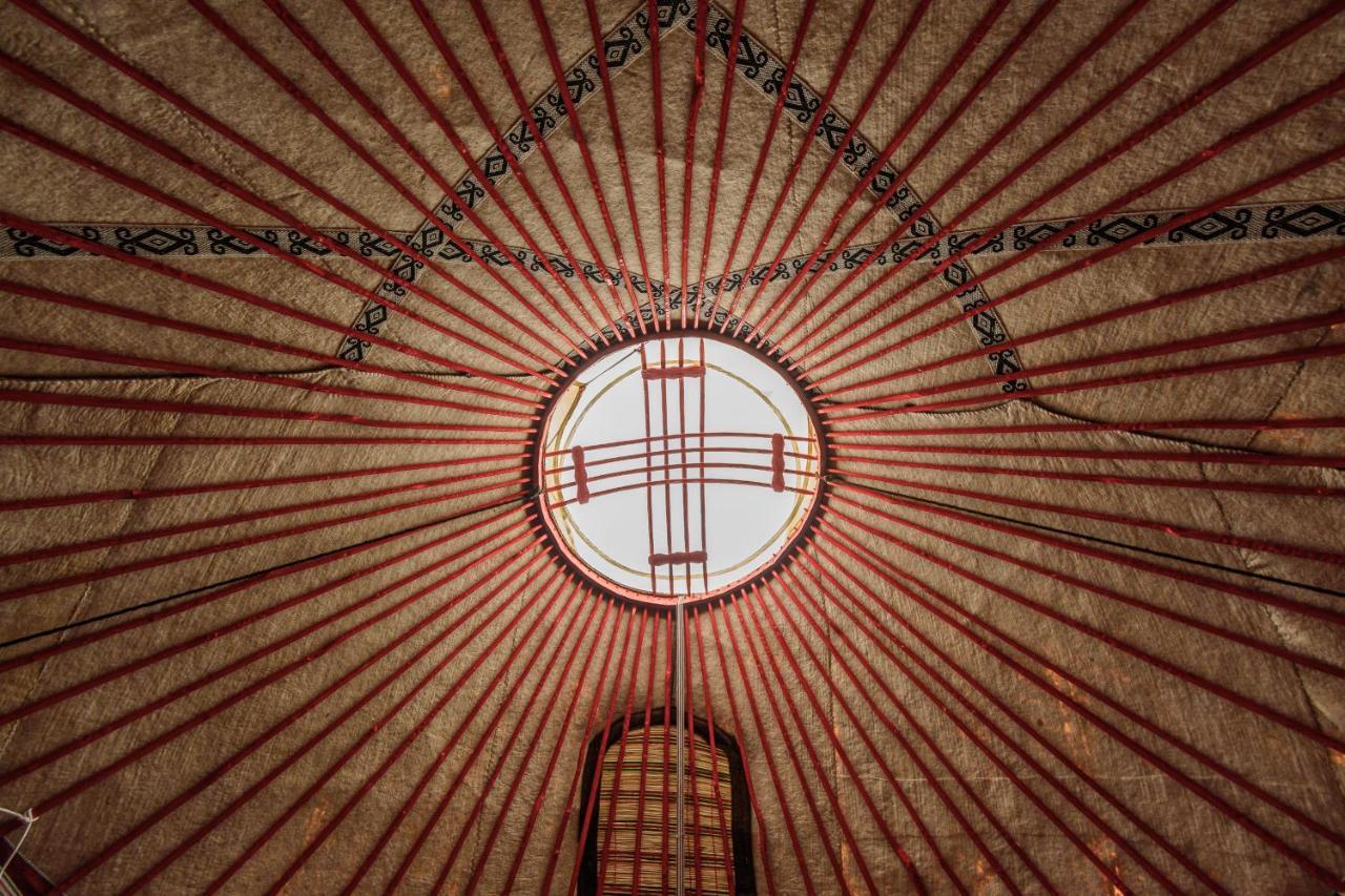 ホテル Jaichy Yurt Camp Kek-Say エクステリア 写真