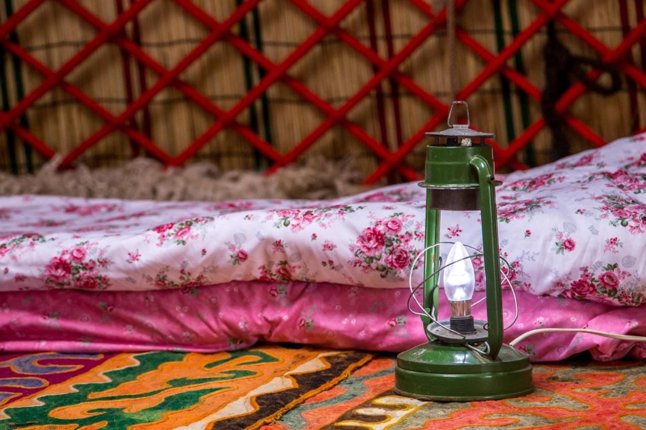 ホテル Jaichy Yurt Camp Kek-Say エクステリア 写真